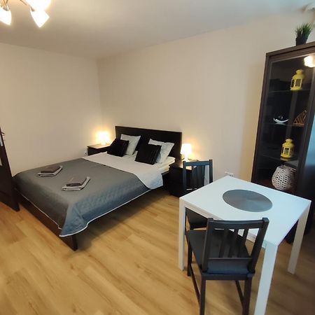 Top Apartamenty Centrum - Metro Rondo Onz Warszawa Eksteriør billede
