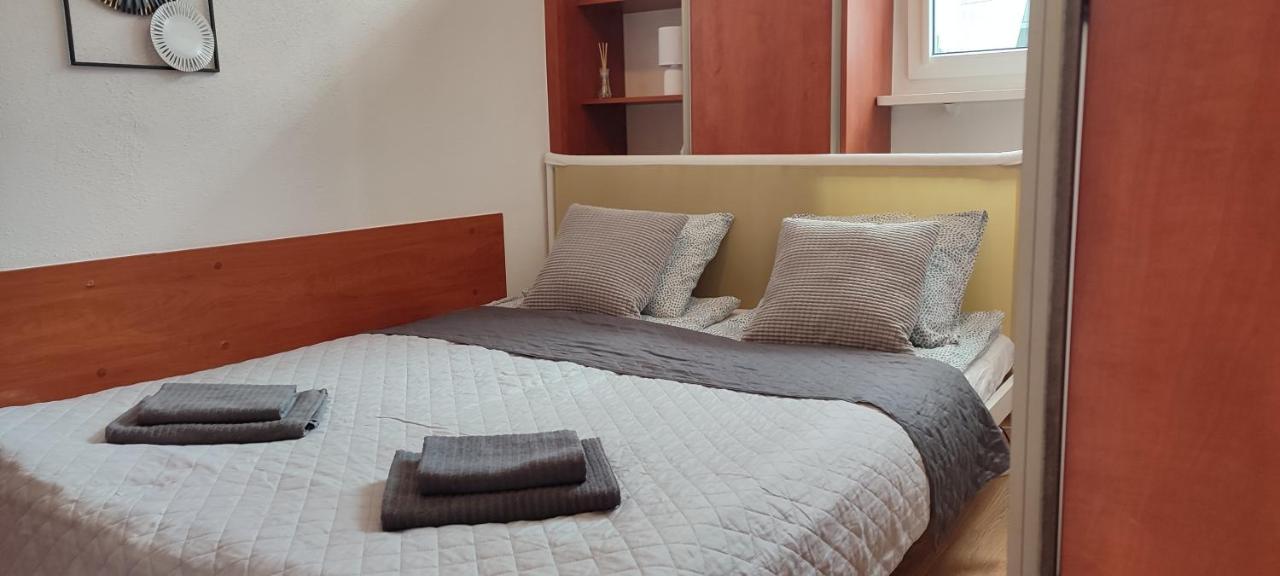 Top Apartamenty Centrum - Metro Rondo Onz Warszawa Eksteriør billede