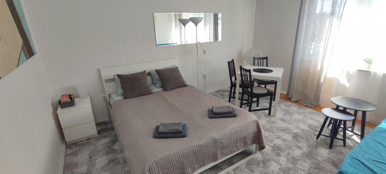 Top Apartamenty Centrum - Metro Rondo Onz Warszawa Eksteriør billede