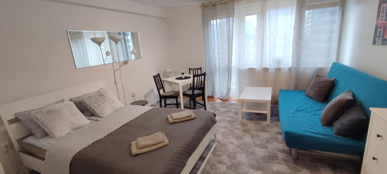 Top Apartamenty Centrum - Metro Rondo Onz Warszawa Eksteriør billede