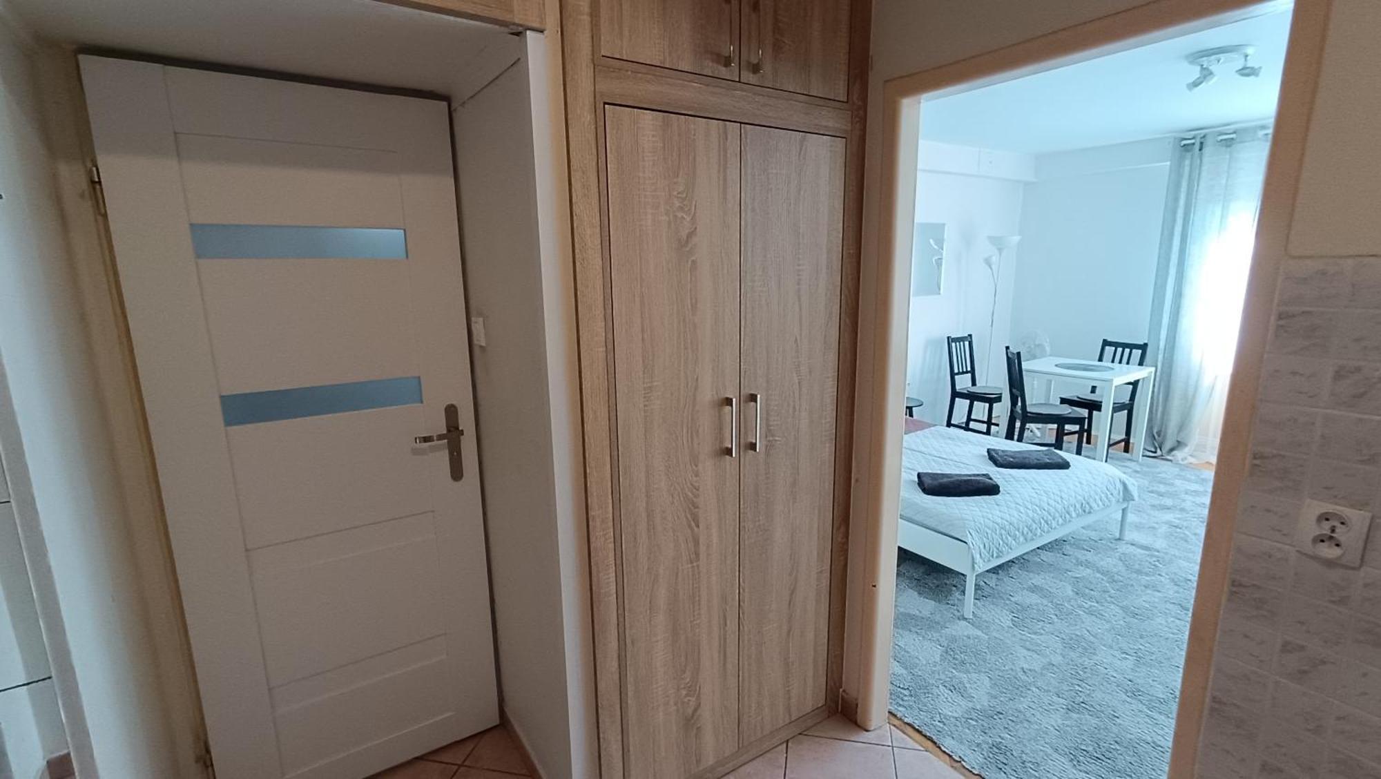 Top Apartamenty Centrum - Metro Rondo Onz Warszawa Eksteriør billede